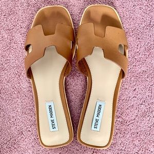 Steve Madden Hadyn Cognac Leather Sandals Flats